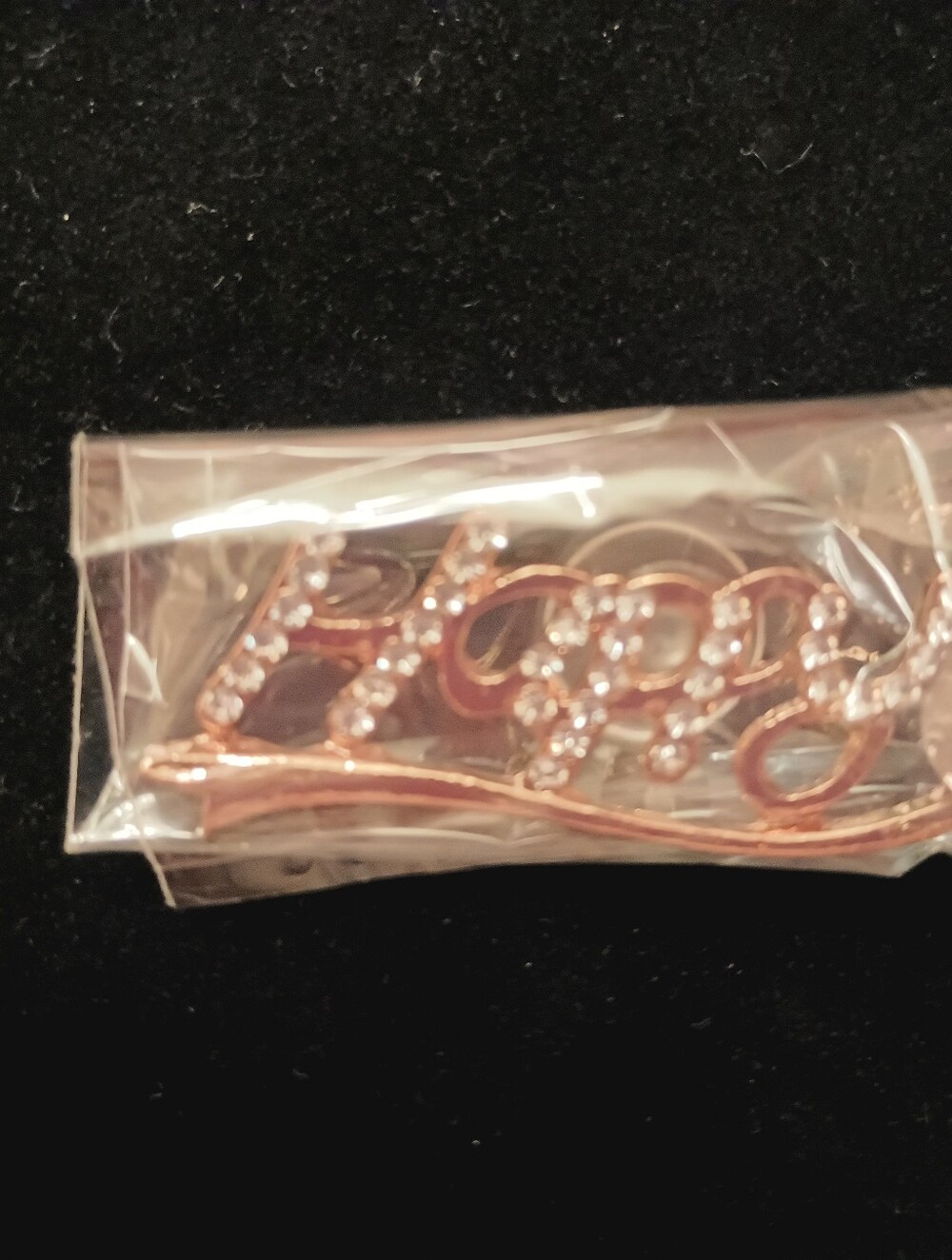 Shoe Charm "Happy" In Goldtone Script With Rhinestone Accents - Picture 5 of 6